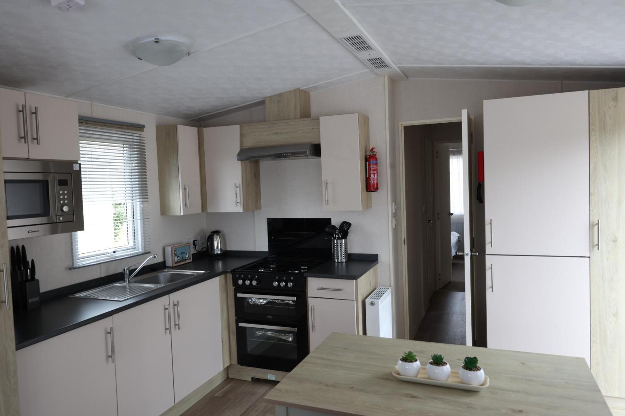 Mercury Yacht Harbour And Holiday Park Bursledon Exterior foto