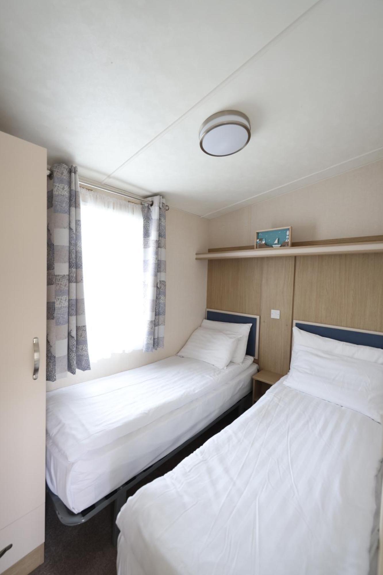 Mercury Yacht Harbour And Holiday Park Bursledon Exterior foto